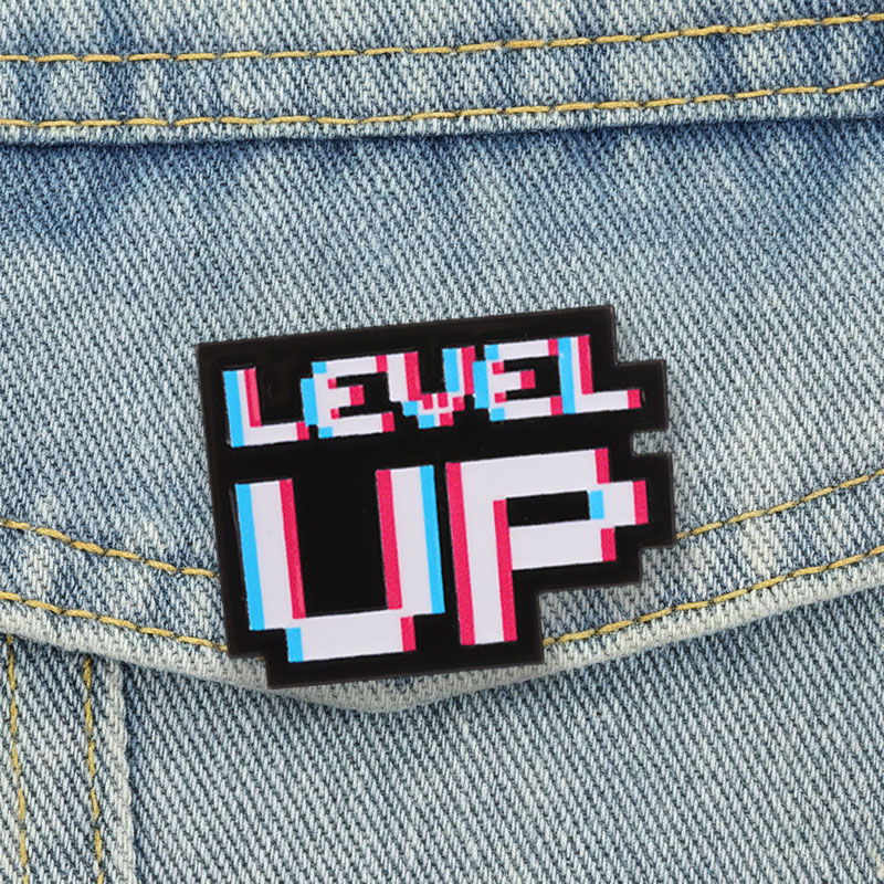 Level Up Glitch Pixel-Abzeiche – Retro Gaming Video Bewertung und Preis